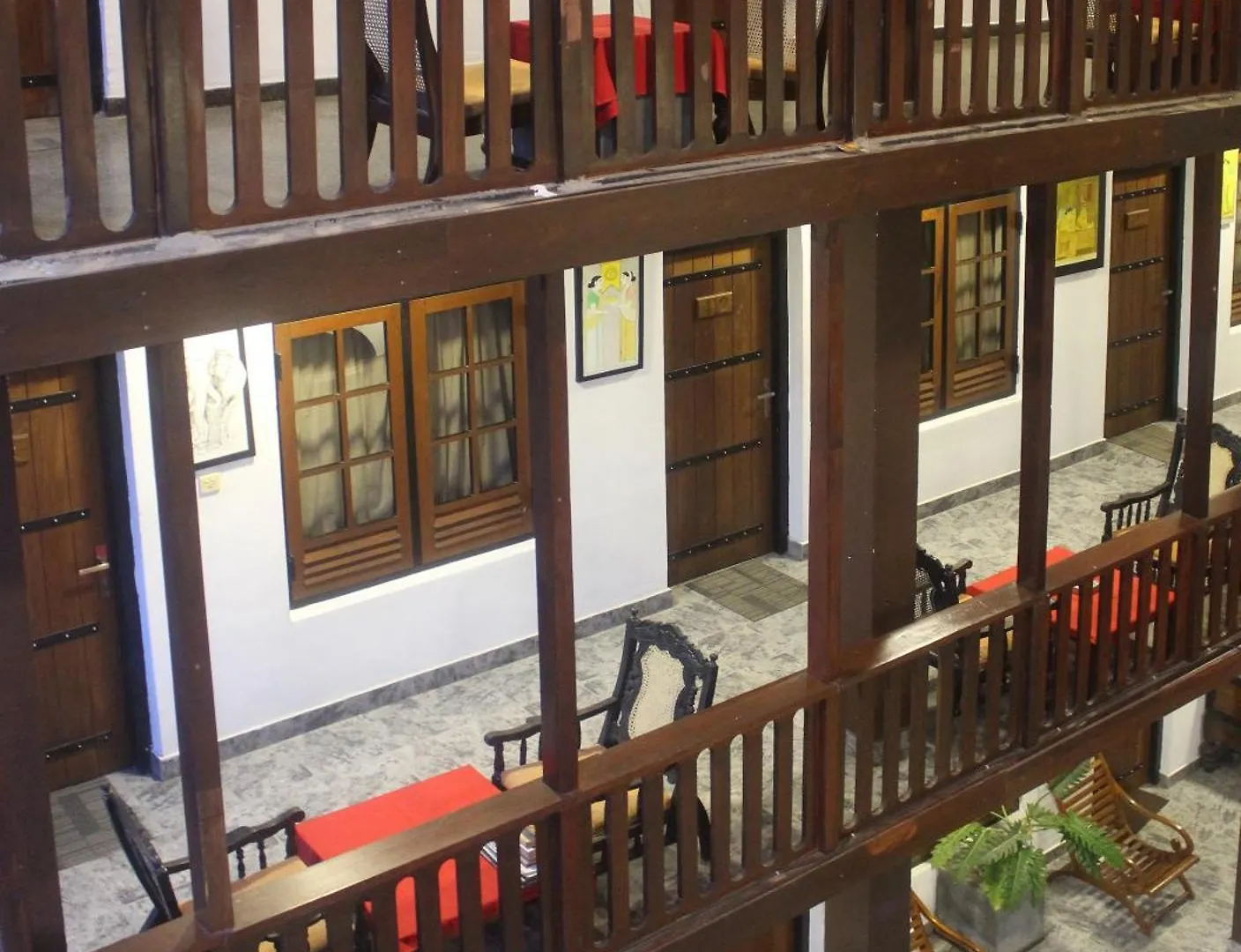 Hotel Sizzlers Hub Kandy 3*,