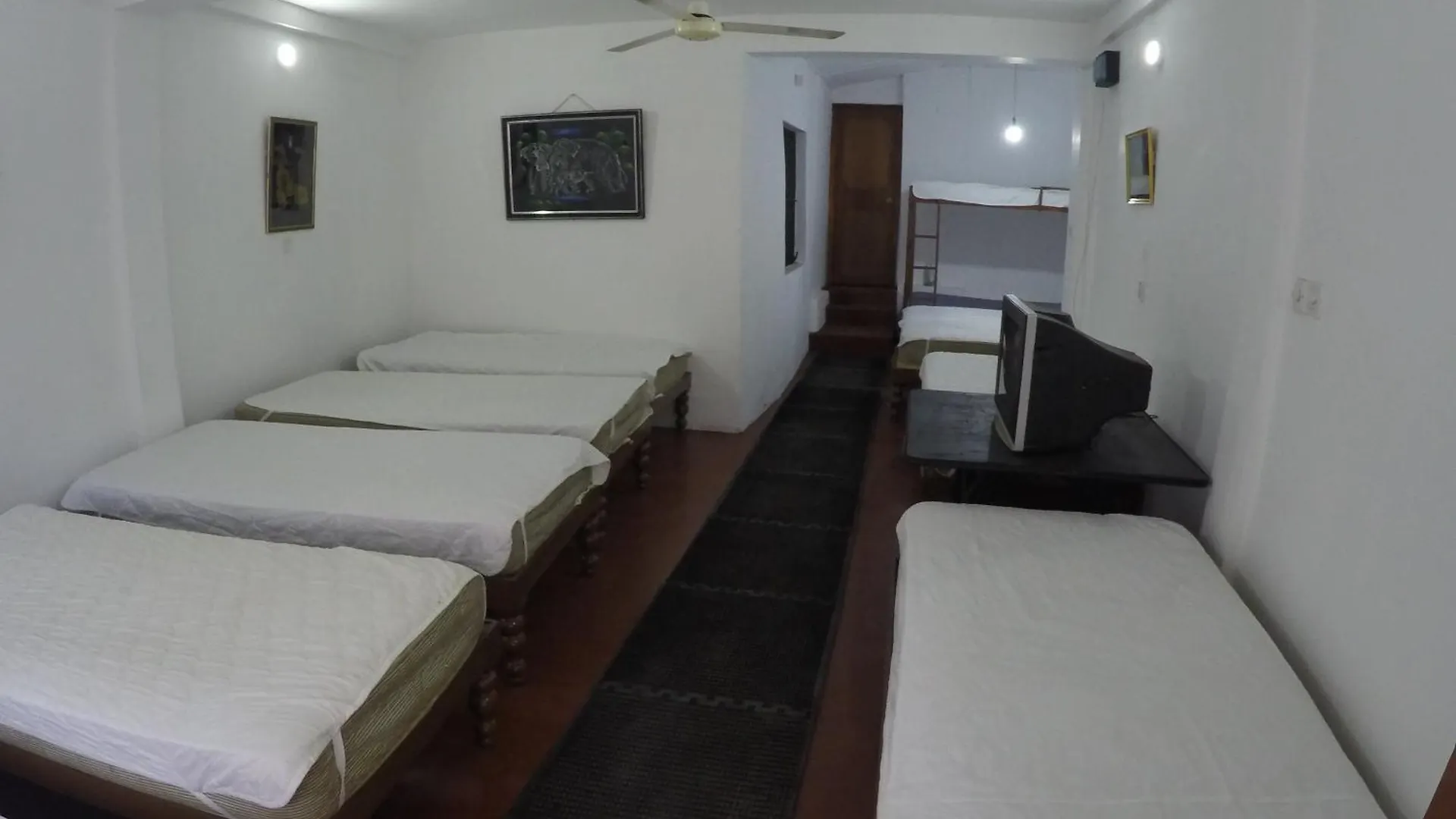 Hotel Sizzlers Hub Kandy Šrí Lanka