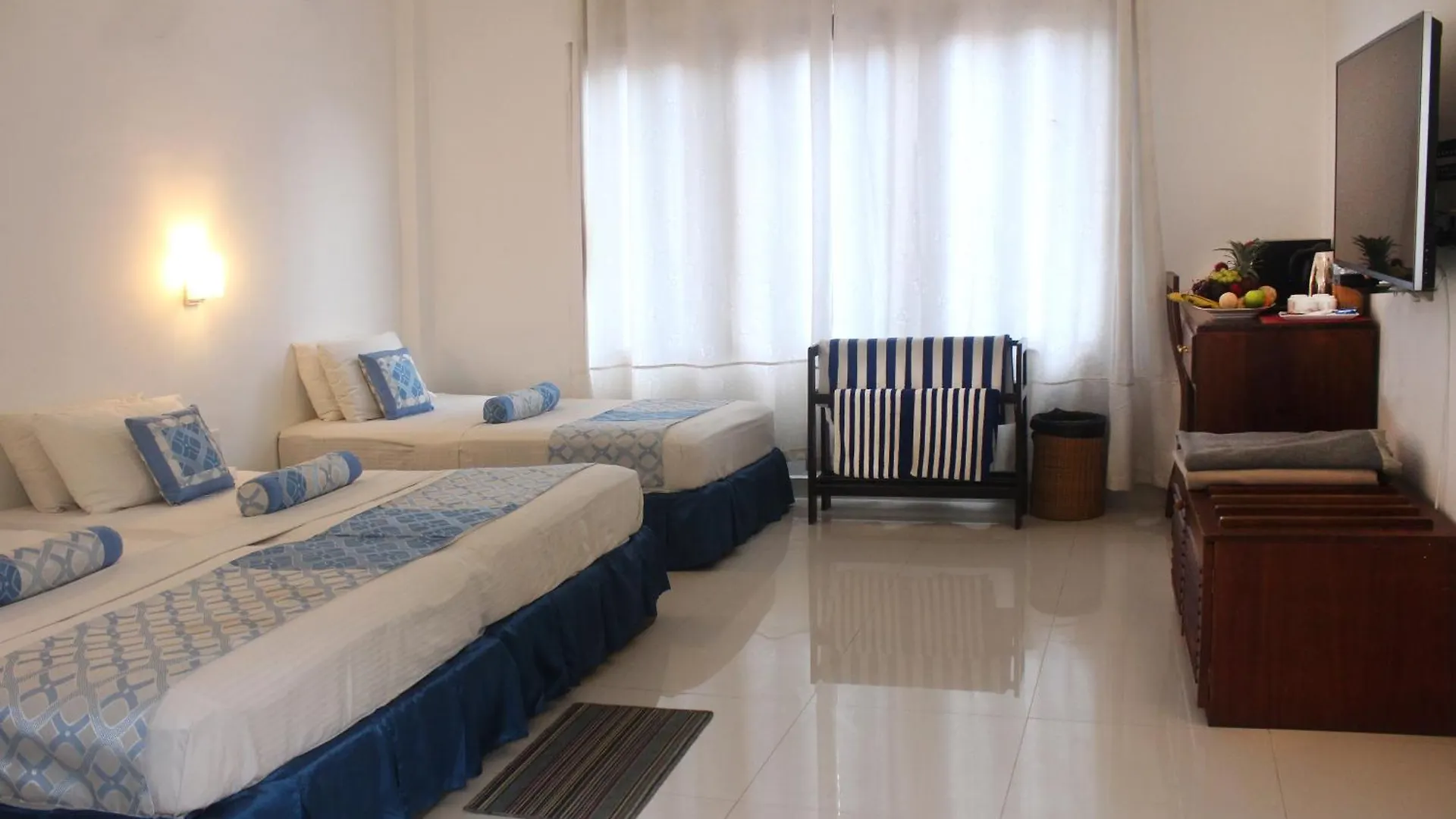 Hotel Sizzlers Hub Kandy 3*,  Šrí Lanka